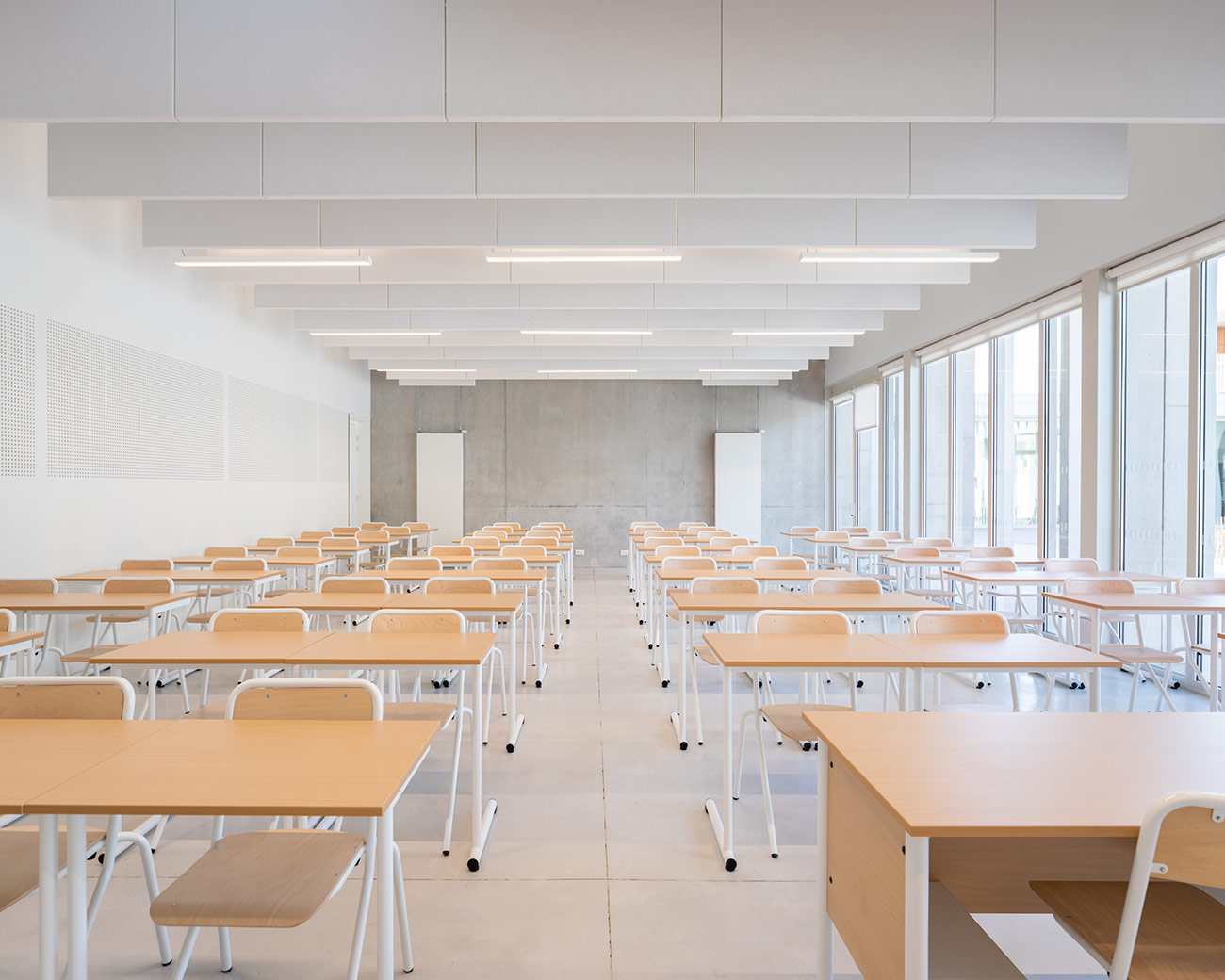 Un lycée <br/>entre ville et paysage - Chateaurenard | Architecte Marseille