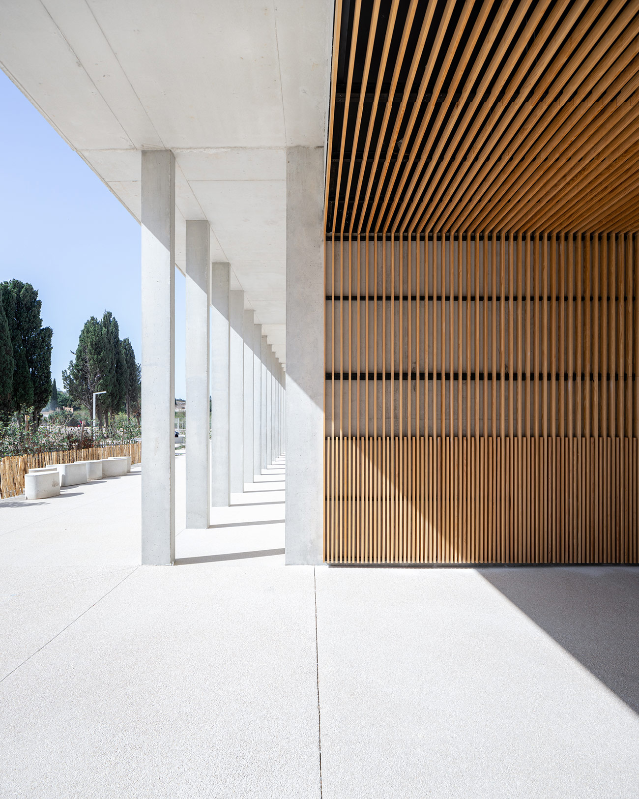 Un lycée <br/>entre ville et paysage - Chateaurenard | Architecte Marseille